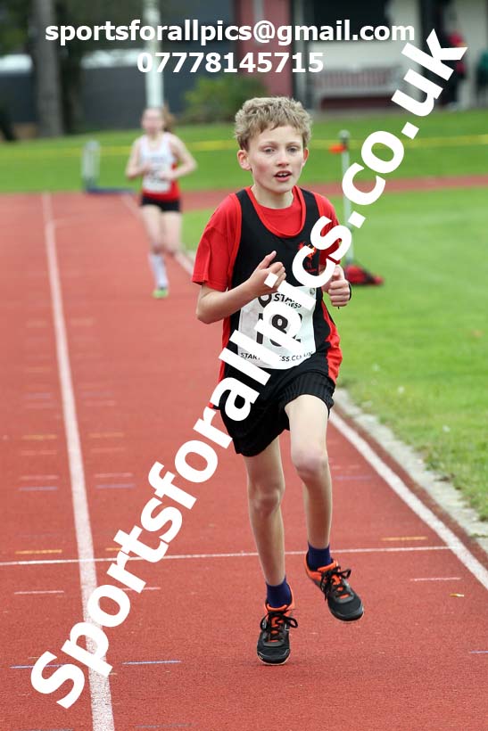 800 metres, NECAA Open Meeting, Morpeth, Sunday, September 27th. David T. Hewitson/Sports for All Pics